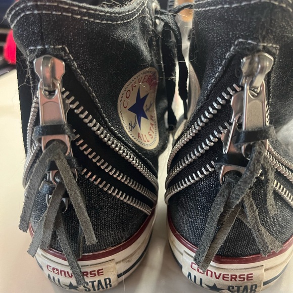 Converse denim high tops with back zipper detail. - Picture 2 of 3